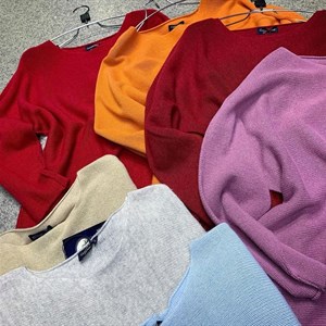 New collection Кофточки кашемир Цена 4700 сом Мы одеваем