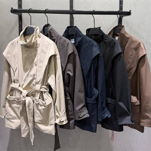 Женская одежда KAPSULA BRAND — размеры M и L, Дордой
