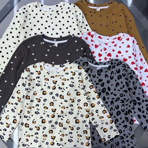 ОПТОВАЯ ЦЕНА 590сомов размеры с 3 9лет в линейке