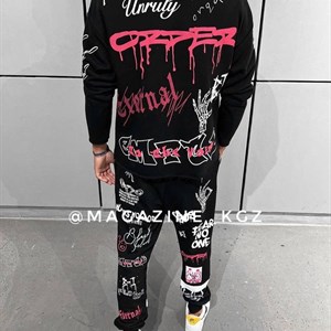 Здравствуйте Вы можете заказать у нас уличную одежду