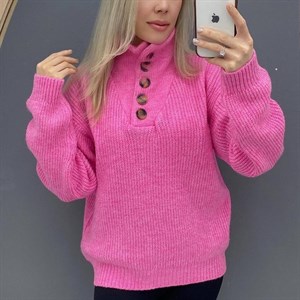 Свитеры 700 сом