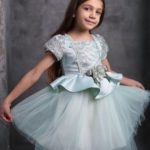 Красоты много но в ограниченом количестве Пусть каждый