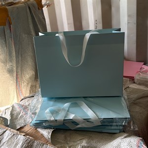 Крафтовые и полиэтиленовые пакеты оптом | Доставка по СНГ