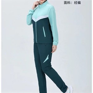 Получили новые женские спортивные костюмы Lining холодок