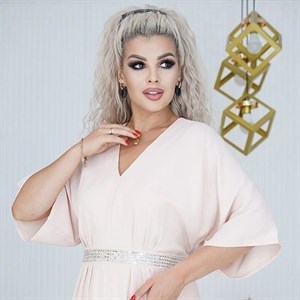 Длинное нарядное платье Джуди из материала Дубайский