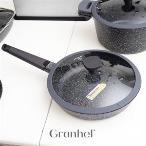 В наличии стильная универсальная сковорода Granhel