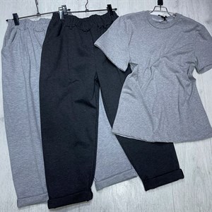 Новая коллекция женской одежды из Италии - Брючки и футболка