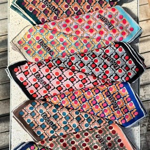 Купить платки и шарфы оптом в Бишкеке - Высокое качество и отличные цены