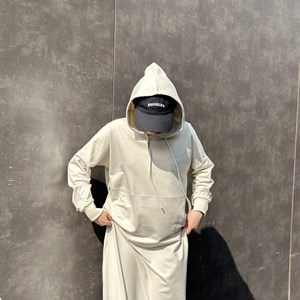 Худи с капюшоном на прохладные осенние дни Ткань Двухнитка